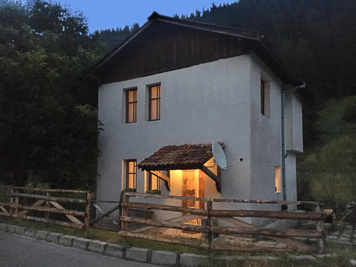 Къща Край Реката - Триград Exterior foto